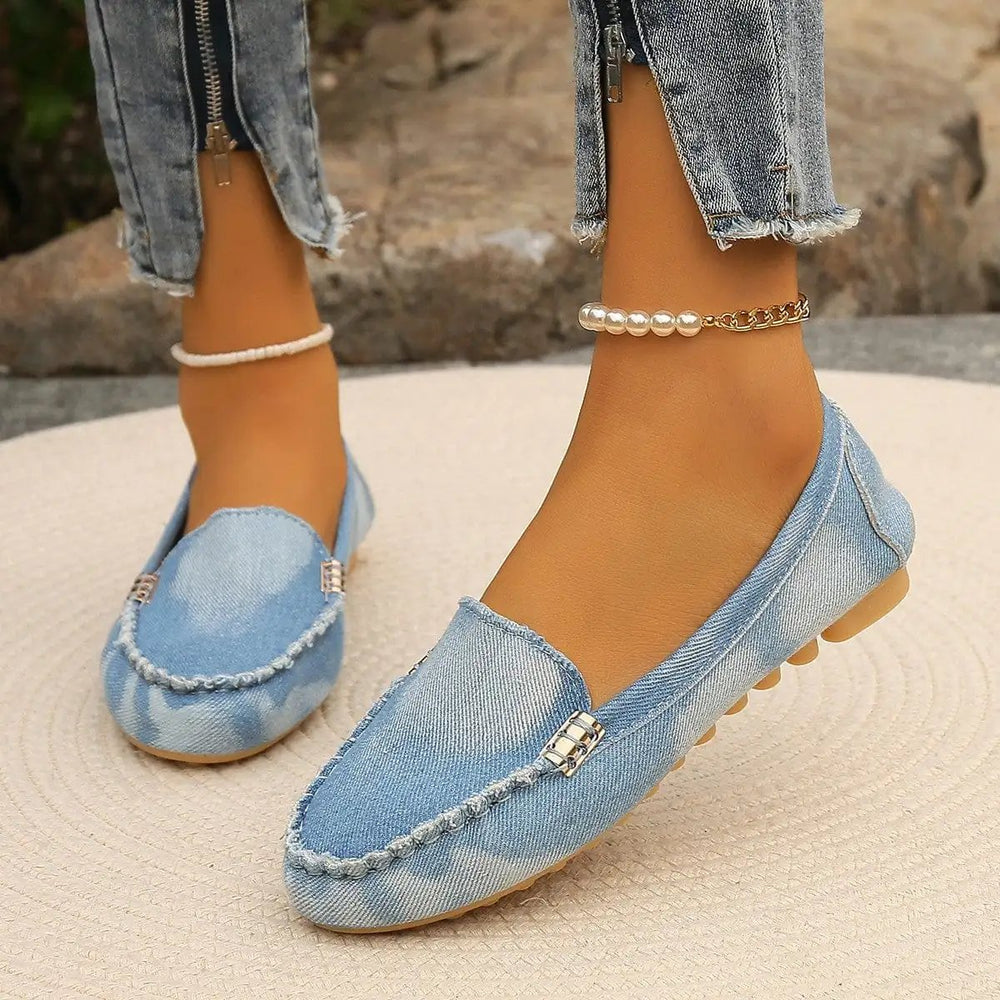 Round Toe Flat Loafers - Trendsi