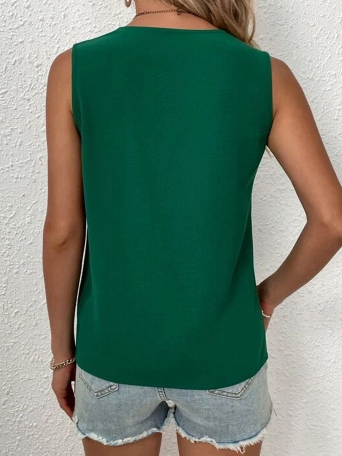 Full Size Lace Detail V-Neck Tank - Trendsi