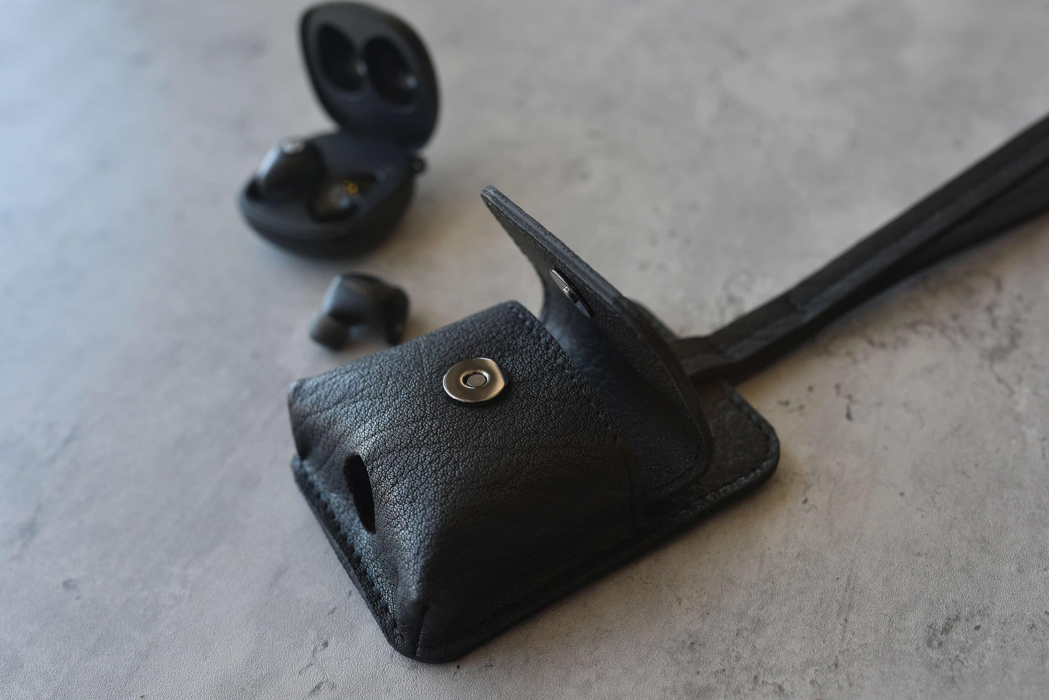 Leather Airpod Holder - Kiko Leather - Flyclothing LLC