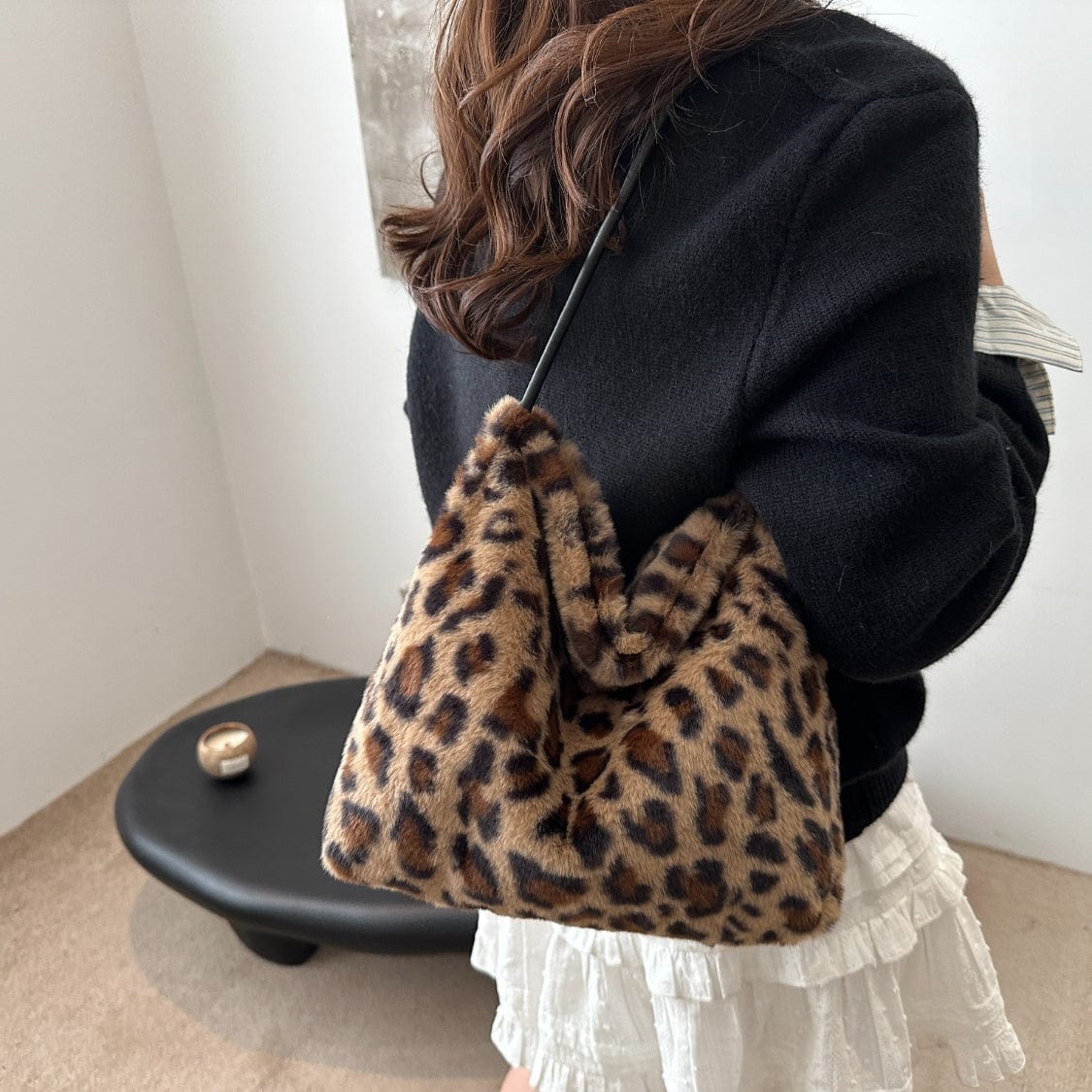 Leopard Furry Shoulder Bag - Trendsi