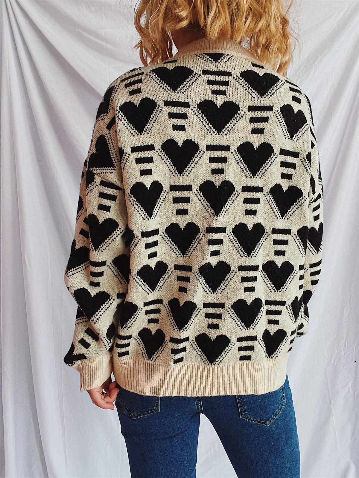 Heart Contrast Long Sleeve Dropped Shoulder Sweater - Trendsi