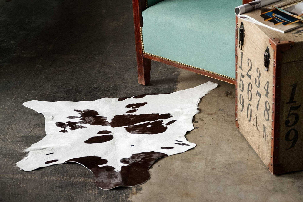 2' X 3' Brown and White Cowhide Hand Woven Area Rug - Homeroots - Flyclothing LLC