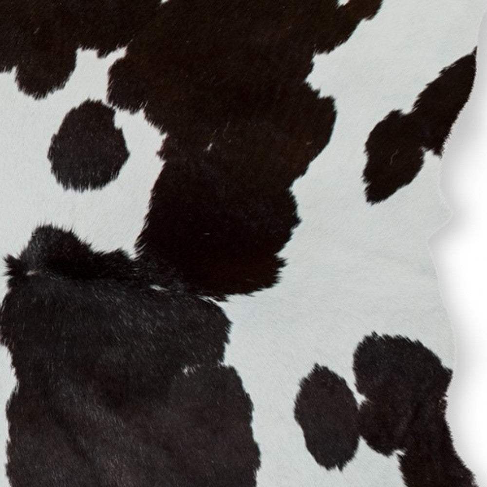 2' X 3' Brown and White Cowhide Hand Woven Area Rug - Homeroots - Flyclothing LLC