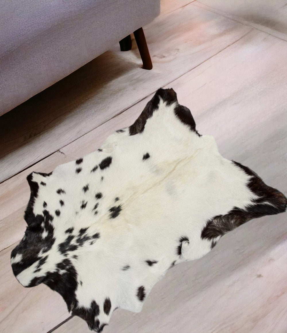2' X 3' White And Black Calfskin - Area Rug - Homeroots