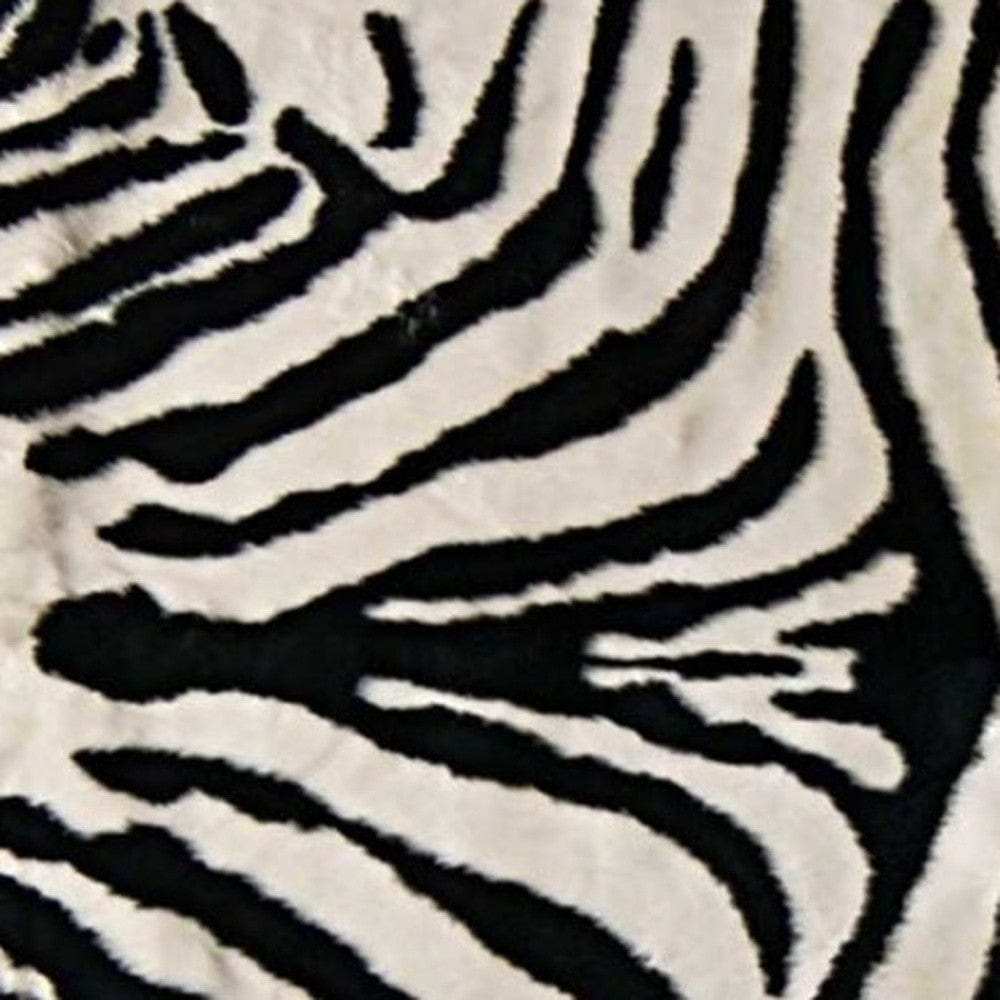 5' X 7' Black and White Faux Cowhide Zebra Print Area Rug - Homeroots - Flyclothing LLC