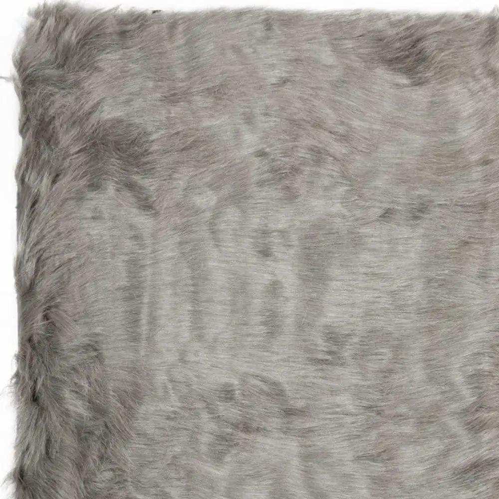 5' X 8' Gray Faux Sheepskin Area Rug - Homeroots - Flyclothing LLC