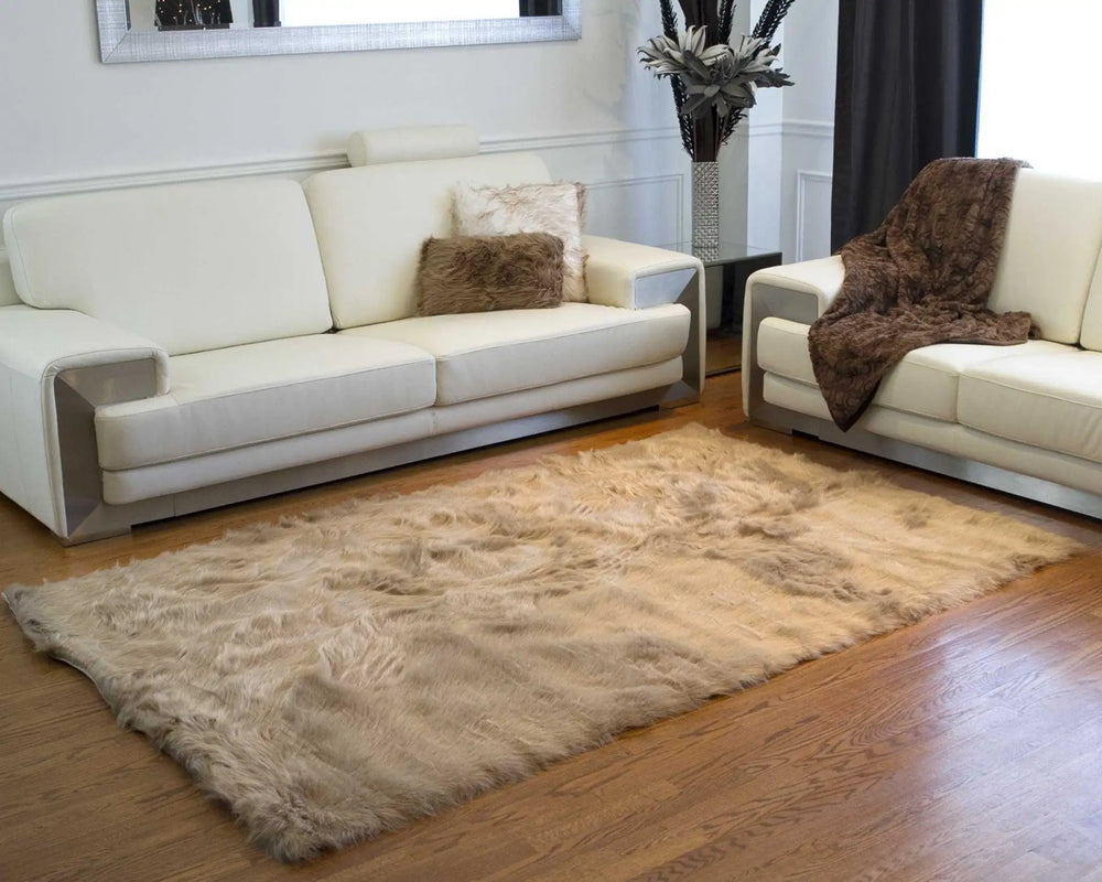60" X 96" Off White Sheepskin - Rug Or Throw - Homeroots - Flyclothing LLC
