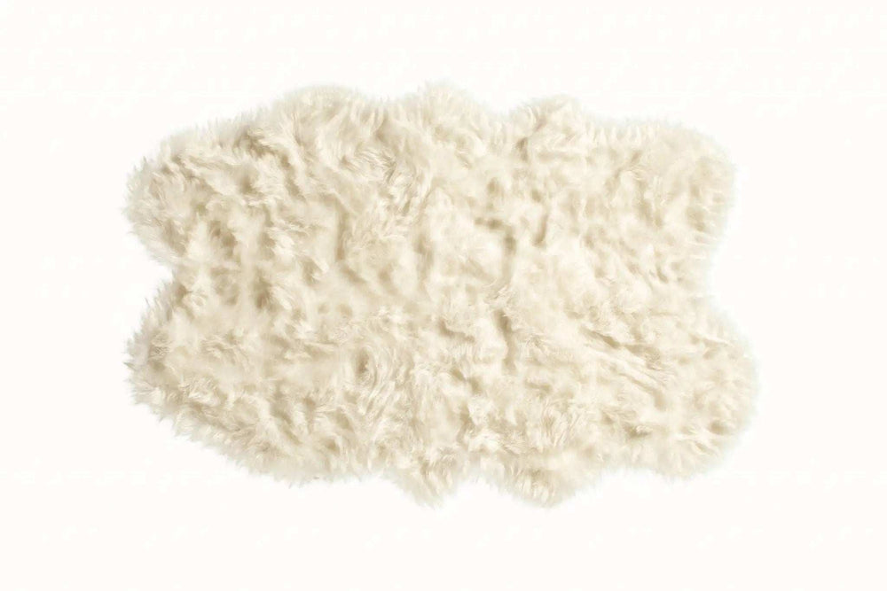 4' X 6' Off White Faux Sheepskin Washable Area Rug - Homeroots - Flyclothing LLC