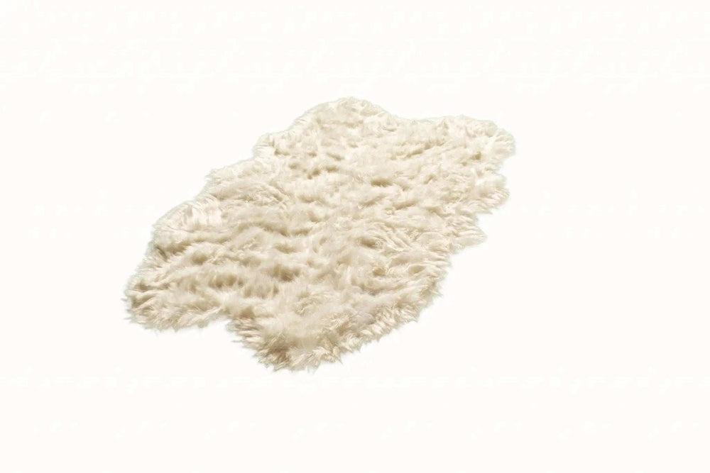 4' X 6' Off White Faux Sheepskin Washable Area Rug - Homeroots - Flyclothing LLC