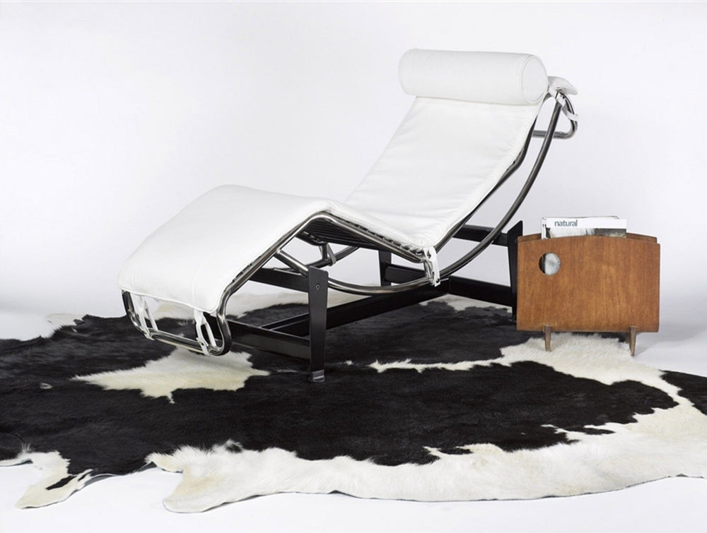60" X 84" Black And White Cowhide - Area Rug - Homeroots - Flyclothing LLC