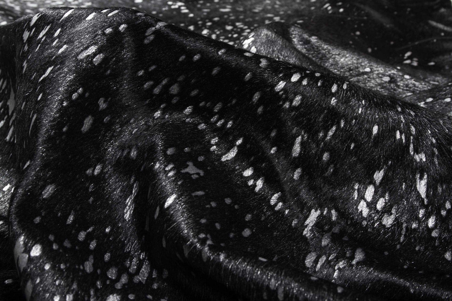 60" X 84" Black And Silver Cowhide - Area Rug - Homeroots - Flyclothing LLC