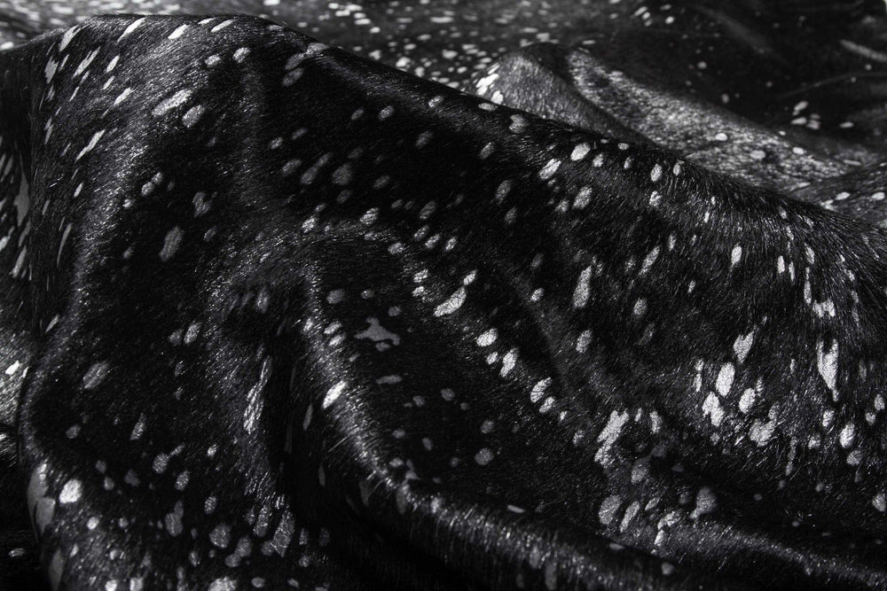 60" X 84" Black And Silver Cowhide - Area Rug - Homeroots - Flyclothing LLC