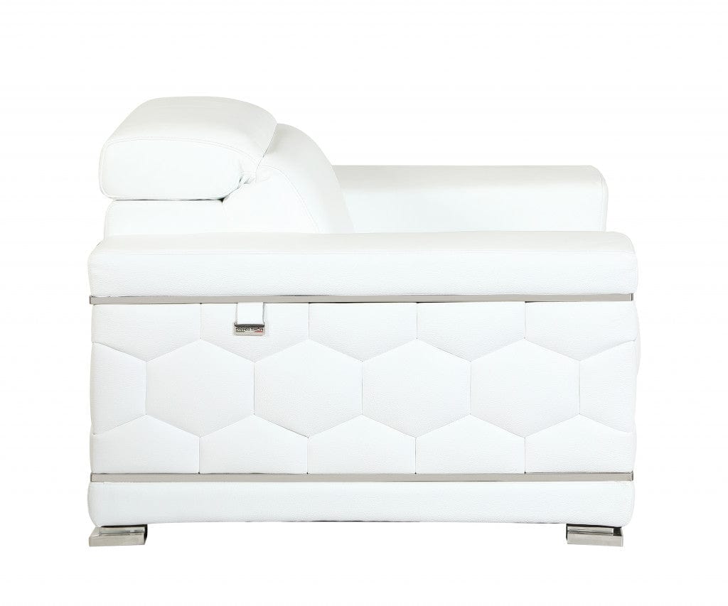 29" To 38" White Sturdy Chair - Homeroots - Flyclothing LLC