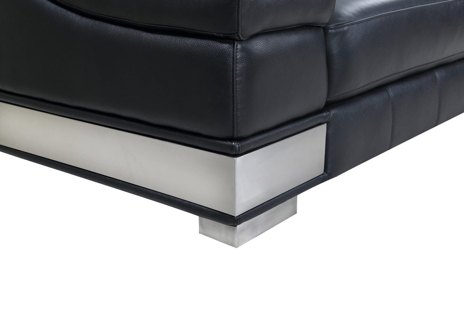 31" To 39" Black Modern Leather Chair - Homeroots