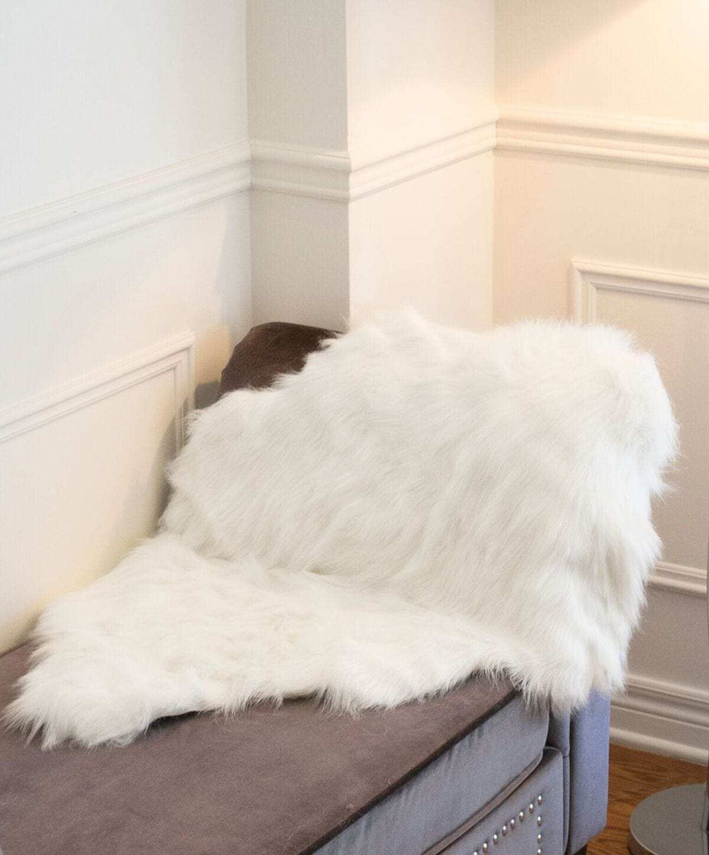 2' X 3' Off White Faux Sheepskin Shag Area Rug - Homeroots - Flyclothing LLC