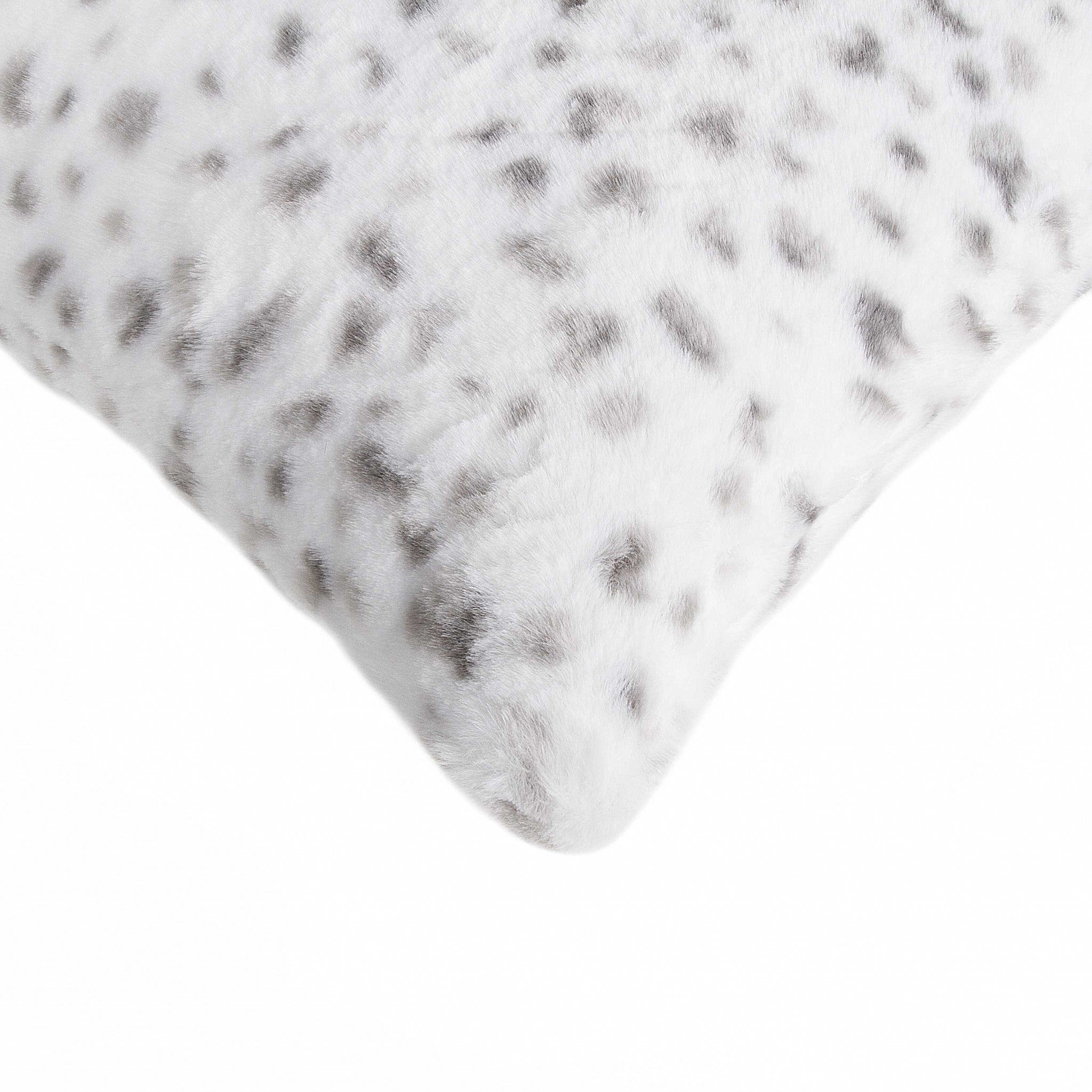 Set of Two 18" Brown and White Faux Fur Throw Pillow - Homeroots - Flyclothing LLC