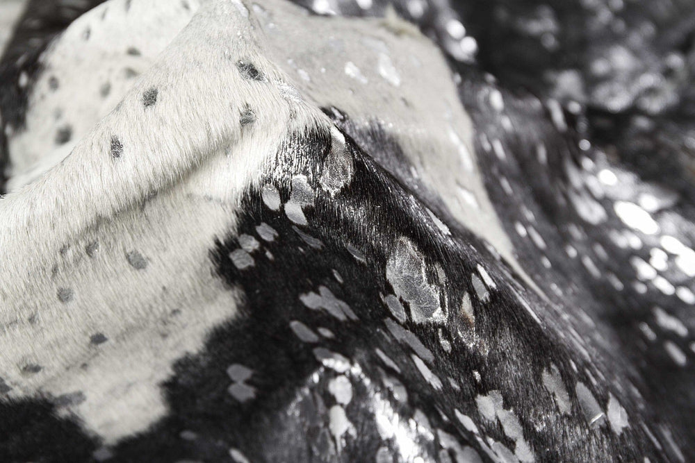 72" X 84" Silver Black & White Cowhide Rug - Homeroots - Flyclothing LLC