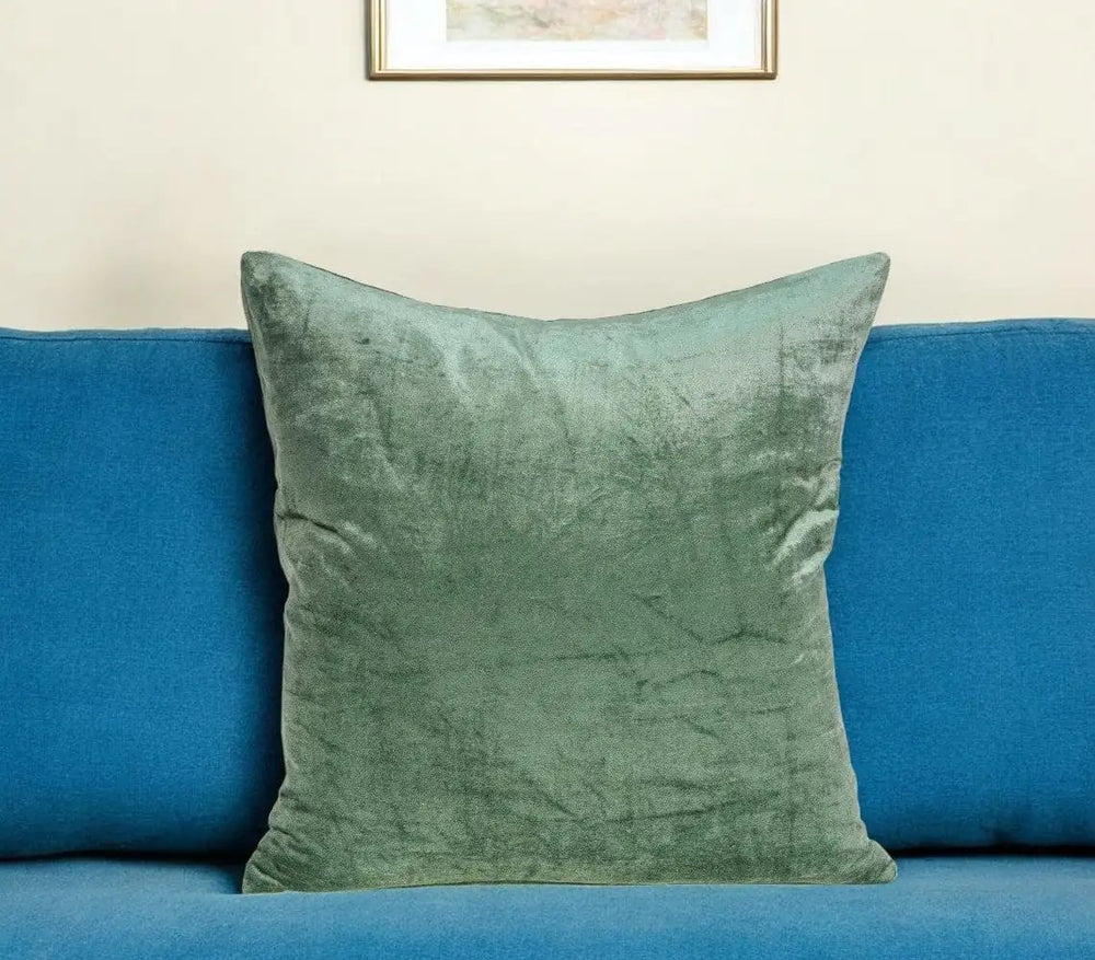 18" X 7" X 18" Transitional Green Solid Pillow Cover With Poly Insert - Homeroots