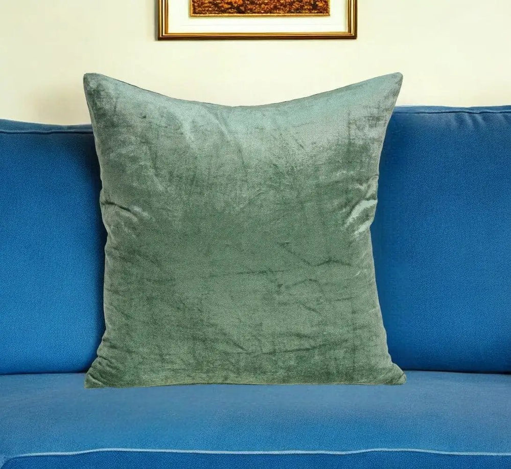 22" X 7" X 22" Transitional Green Solid Pillow Cover With Poly Insert - Homeroots