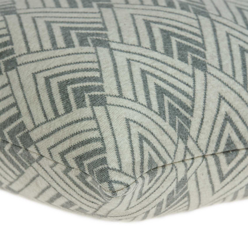 20" X 7" X 20" Beautiful Transitional Tan Cotton Pillow Cover With Poly Insert - Homeroots - Flyclothing LLC