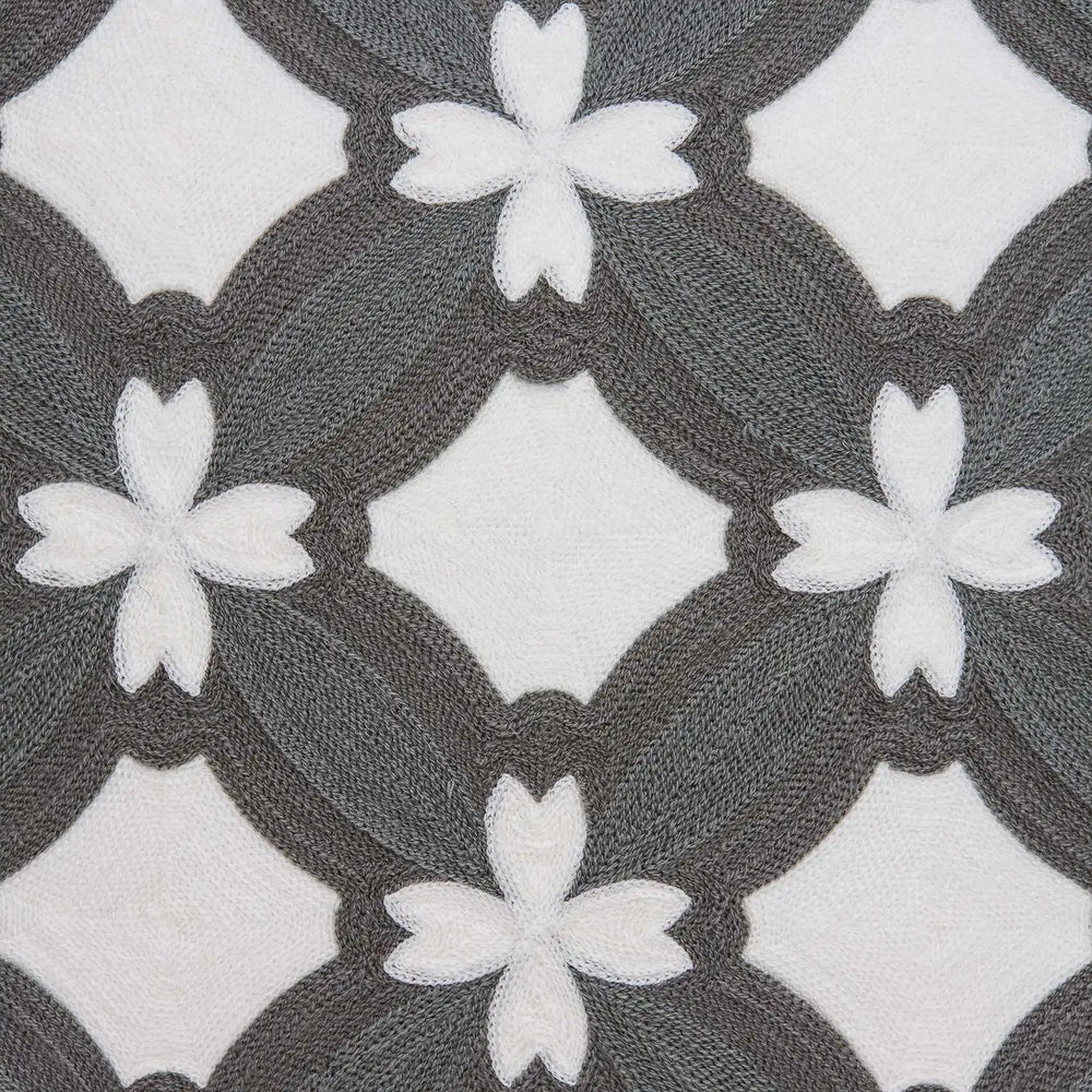 20" X 7" X 20" Transitional Gray And White Pillow Cover With Poly Insert - Homeroots - Flyclothing LLC