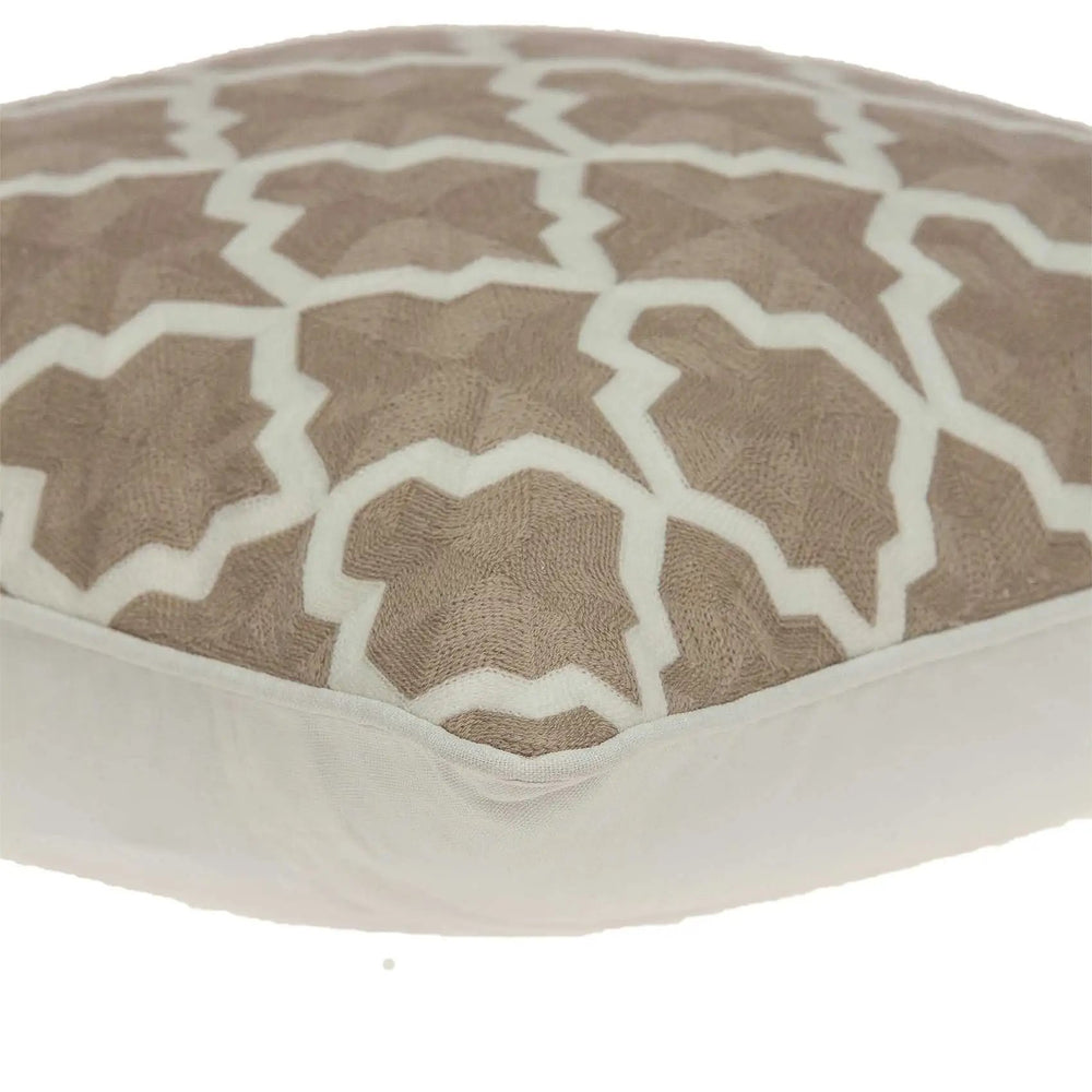 20" X 7" X 20" Transitional Beige And White Pillow Cover With Poly Insert - Homeroots - Flyclothing LLC