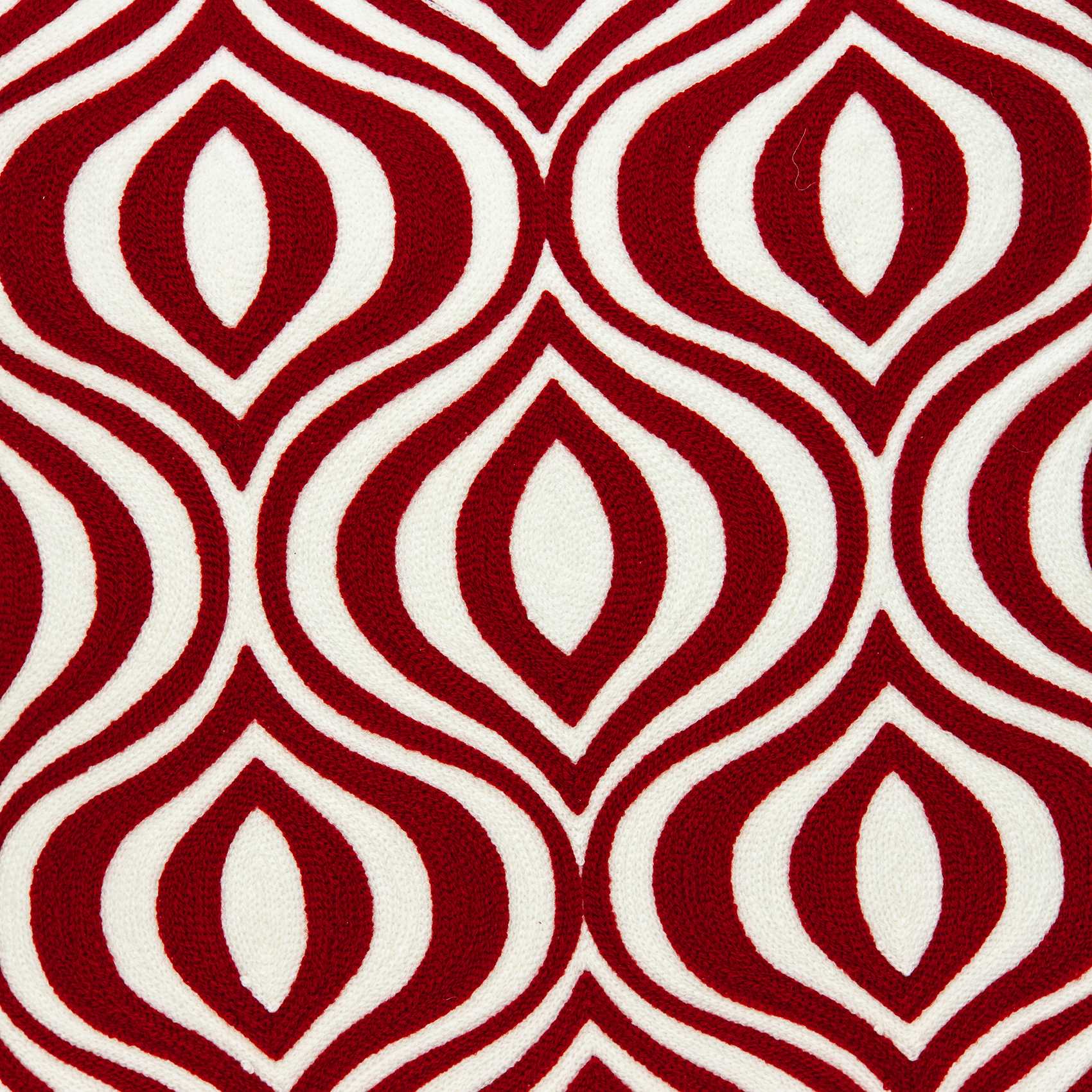 20" X 7" X 20" Transitional Red And White Pillow Cover With Poly Insert - Homeroots - Flyclothing LLC