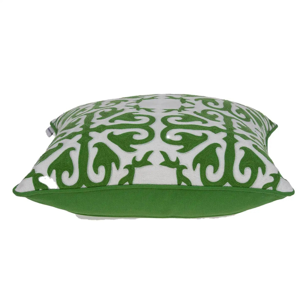 20" X 7" X 20" Traditional Green And White Accent Pillow Cover With Poly Insert - Homeroots - Flyclothing LLC