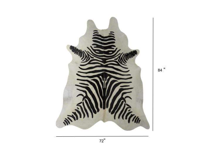 6 Ft Black And White Stenciled Cowhide Rug - Homeroots - Flyclothing LLC