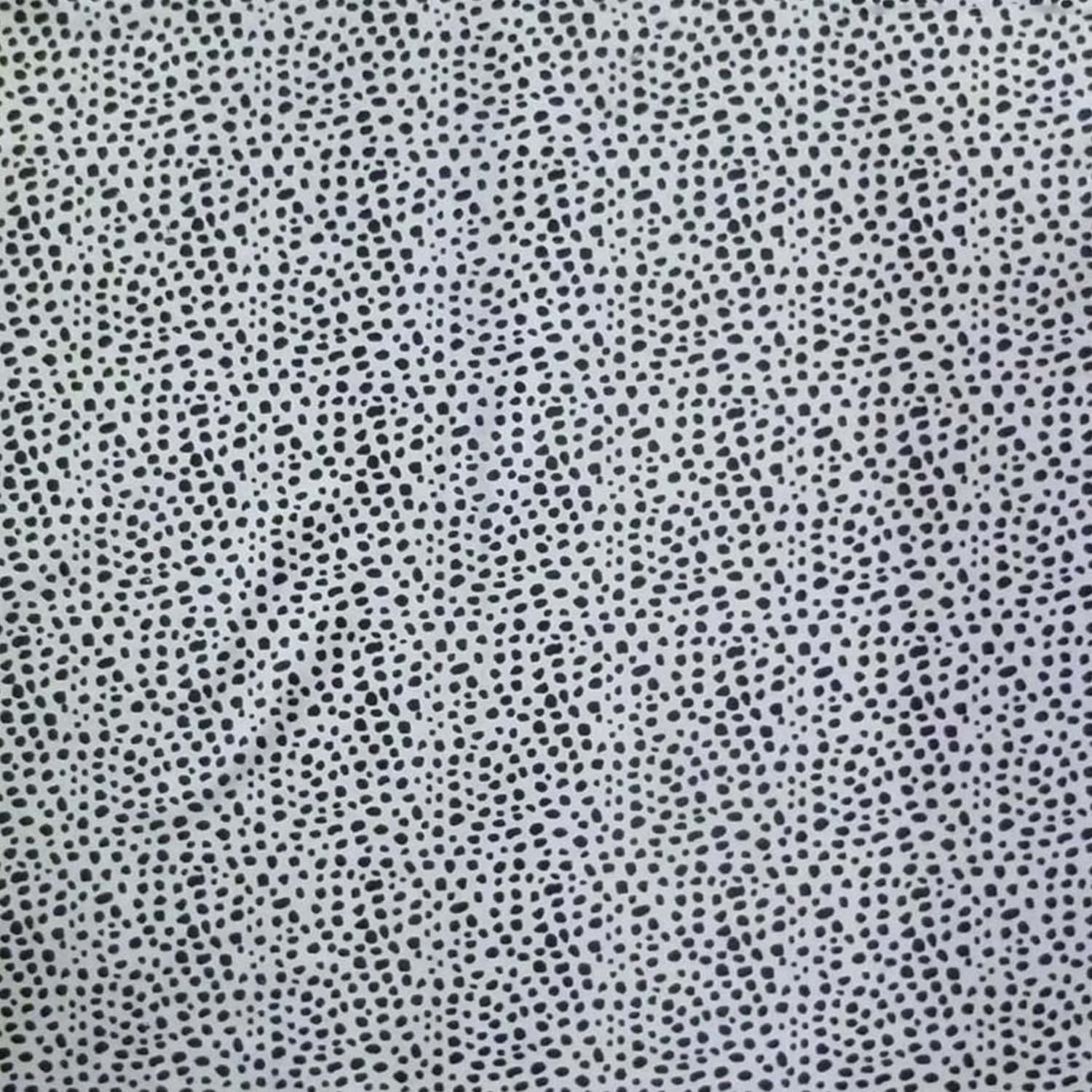 6 Ft Black And White Cheetah Stenciled Cowhide Rug - Homeroots - Flyclothing LLC