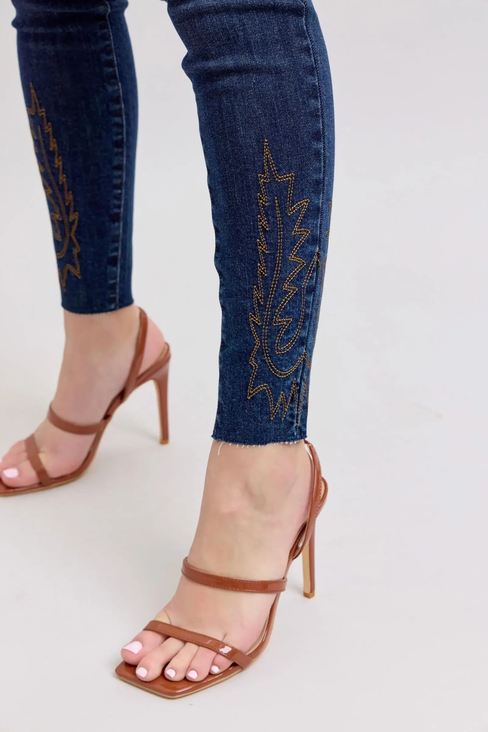 Judy Blue Full Size Embroidered High Rise Skinny Jeans Plus Size - Trendsi - Flyclothing LLC