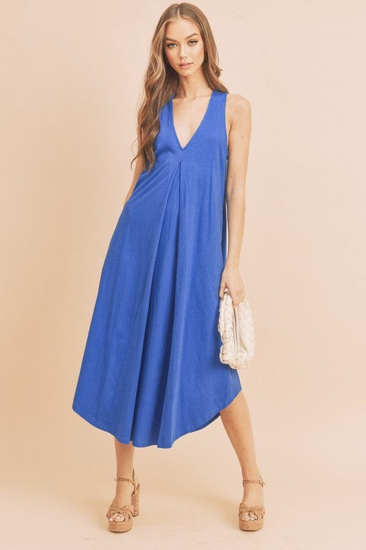 Aemi + Co Front Pleat Detail V-Neck Sleeveless Midi Dress - Trendsi