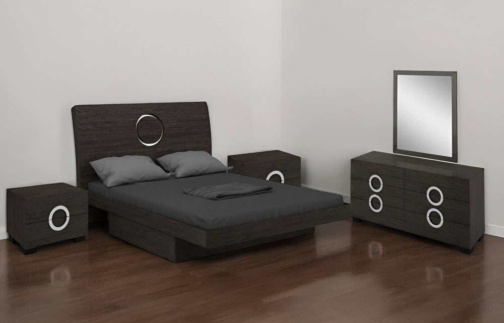 Four Piece Gray Solid Wood Bedroom Set With Mirror - Homeroots - Flyclothing LLC