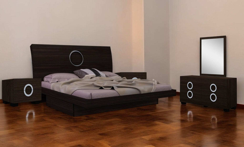 Four Piece Wood Brown Solid Wood Bedroom Set With Mirror - Homeroots - Flyclothing LLC