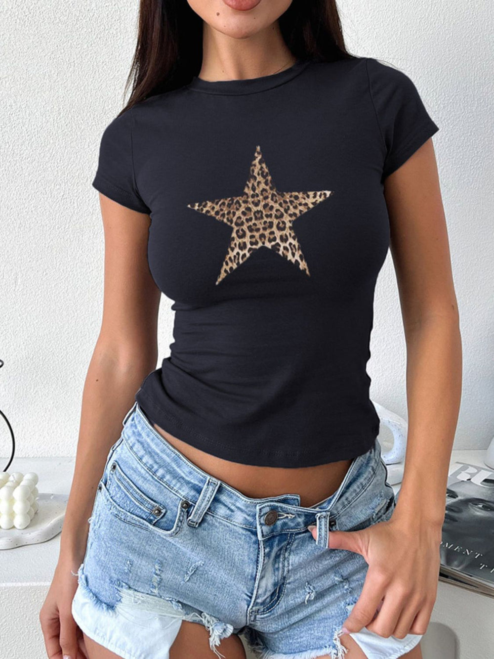 Devine Star Round Neck Short Sleeve T-Shirt - Trendsi