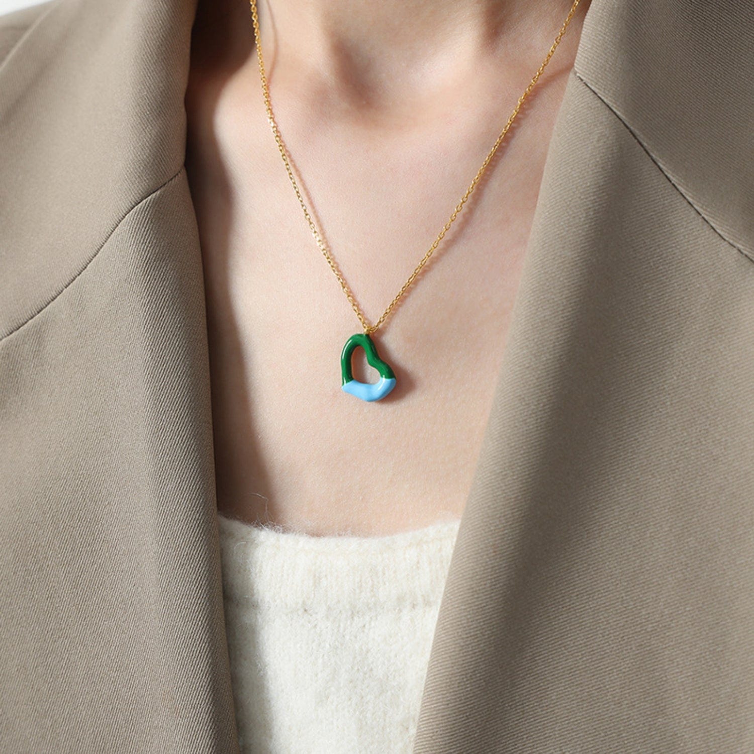 Heart Pendant Titanium Steel Necklace - Trendsi