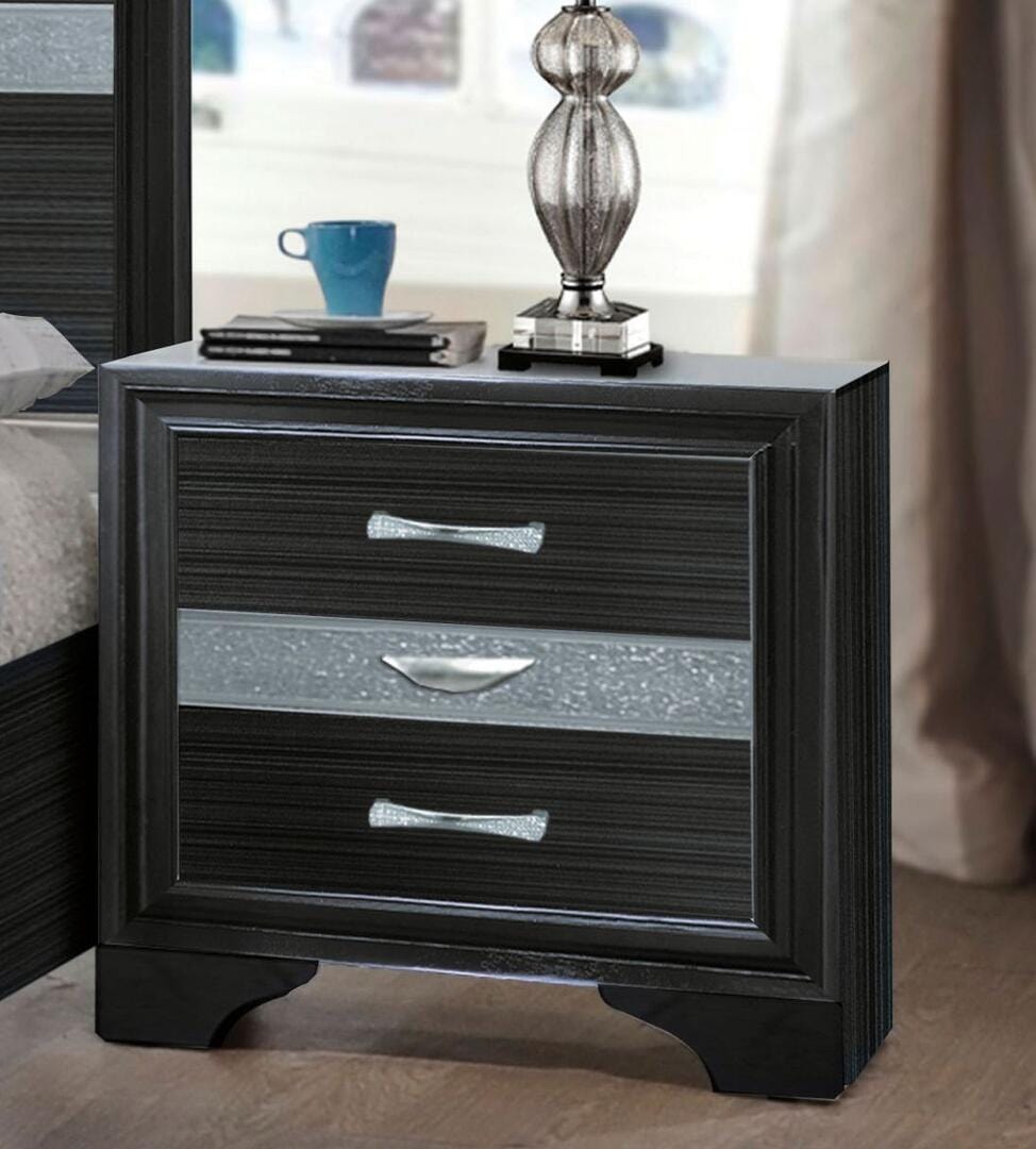 17" Rectangular Three Drawers Nightstand With Solid Wood Top - Homeroots - Flyclothing LLC
