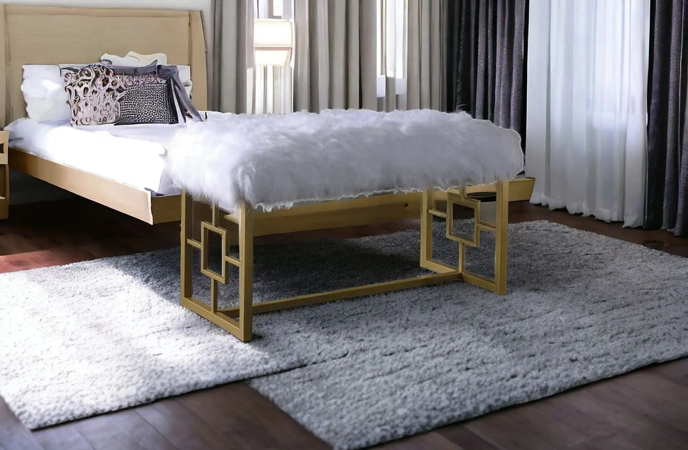 18" White and Gold Upholstered Faux Fur Bench - Homeroots
