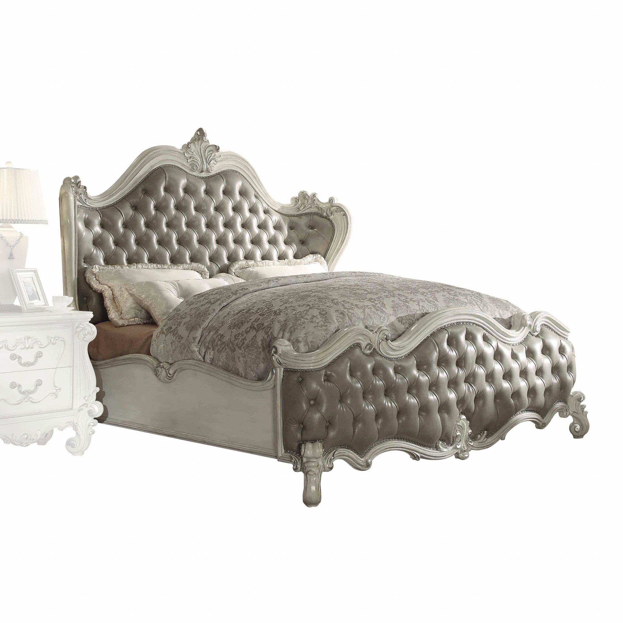 76" X 95" X 73" Vintage Gray Pu Bone White Wood Poly Resin Upholstery Queen Bed - Homeroots - Flyclothing LLC