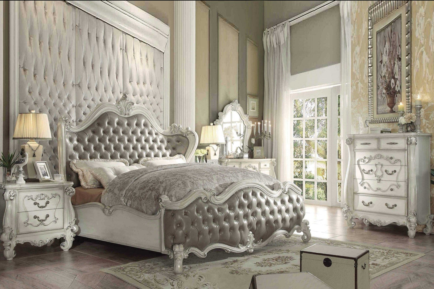 76" X 95" X 73" Vintage Gray Pu Bone White Wood Poly Resin Upholstery Queen Bed - Homeroots - Flyclothing LLC