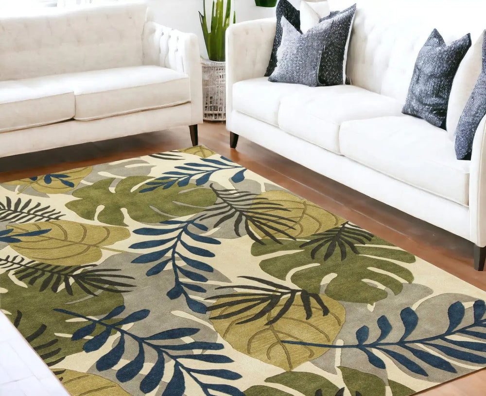 5' X 8'  Wool Ivory  Area Rug - Homeroots