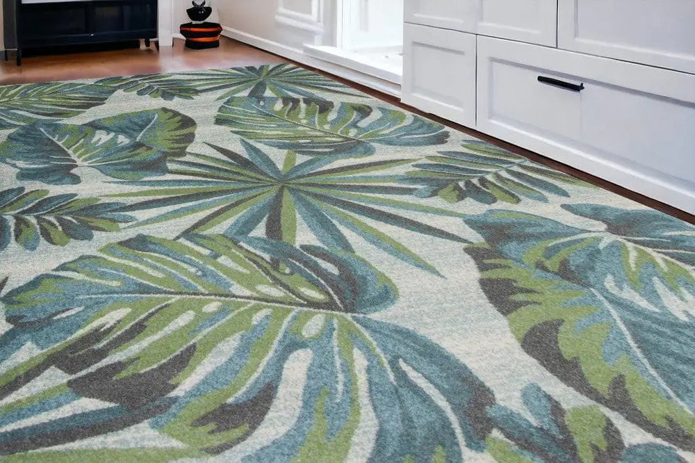 7' X 10'  Polypropylene Teal Or  Green Area Rug - Homeroots
