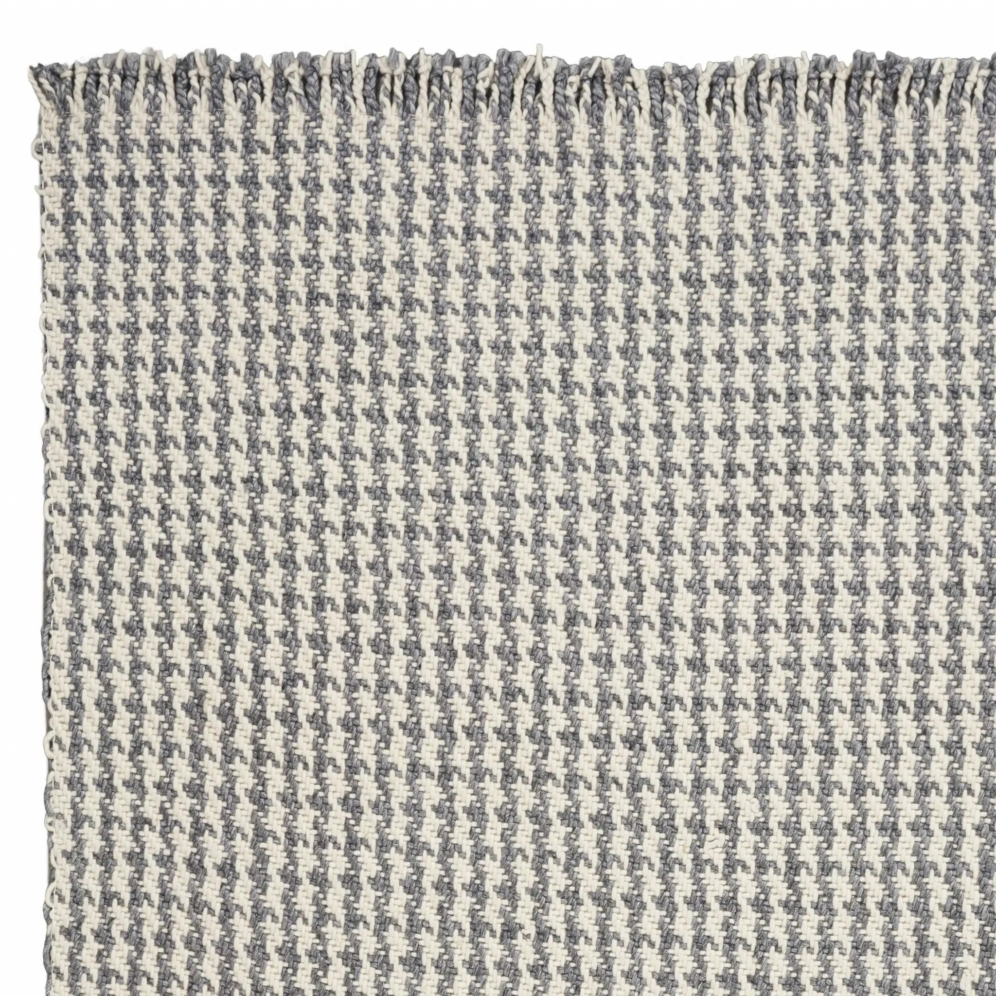 7' X 9' Gray and Ivory Wool Hand Woven Area Rug - Homeroots - Flyclothing LLC