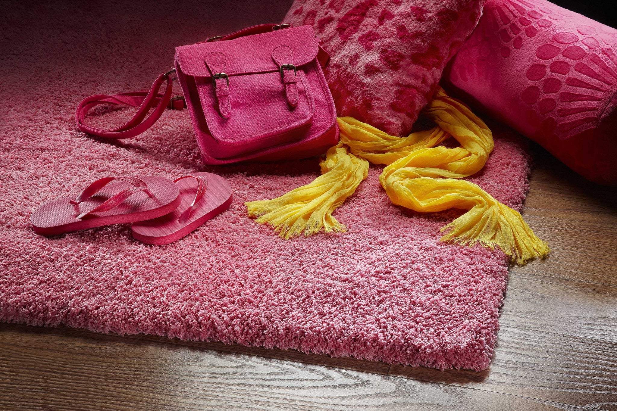 9' X 13' Polyester Hot Pink Area Rug - Homeroots - Flyclothing LLC