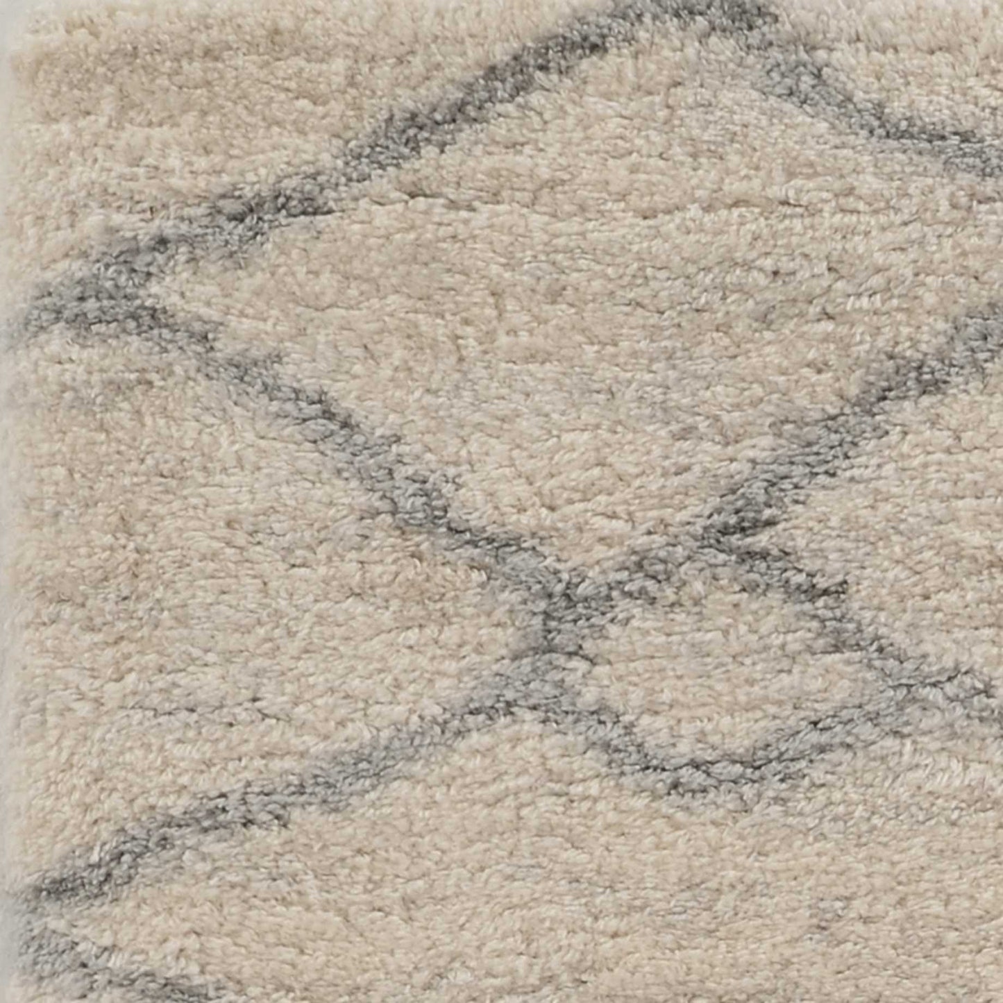 5' X 8' Ivory Grey Machine Woven Chain Link Indoor Area Rug - Homeroots - Flyclothing LLC