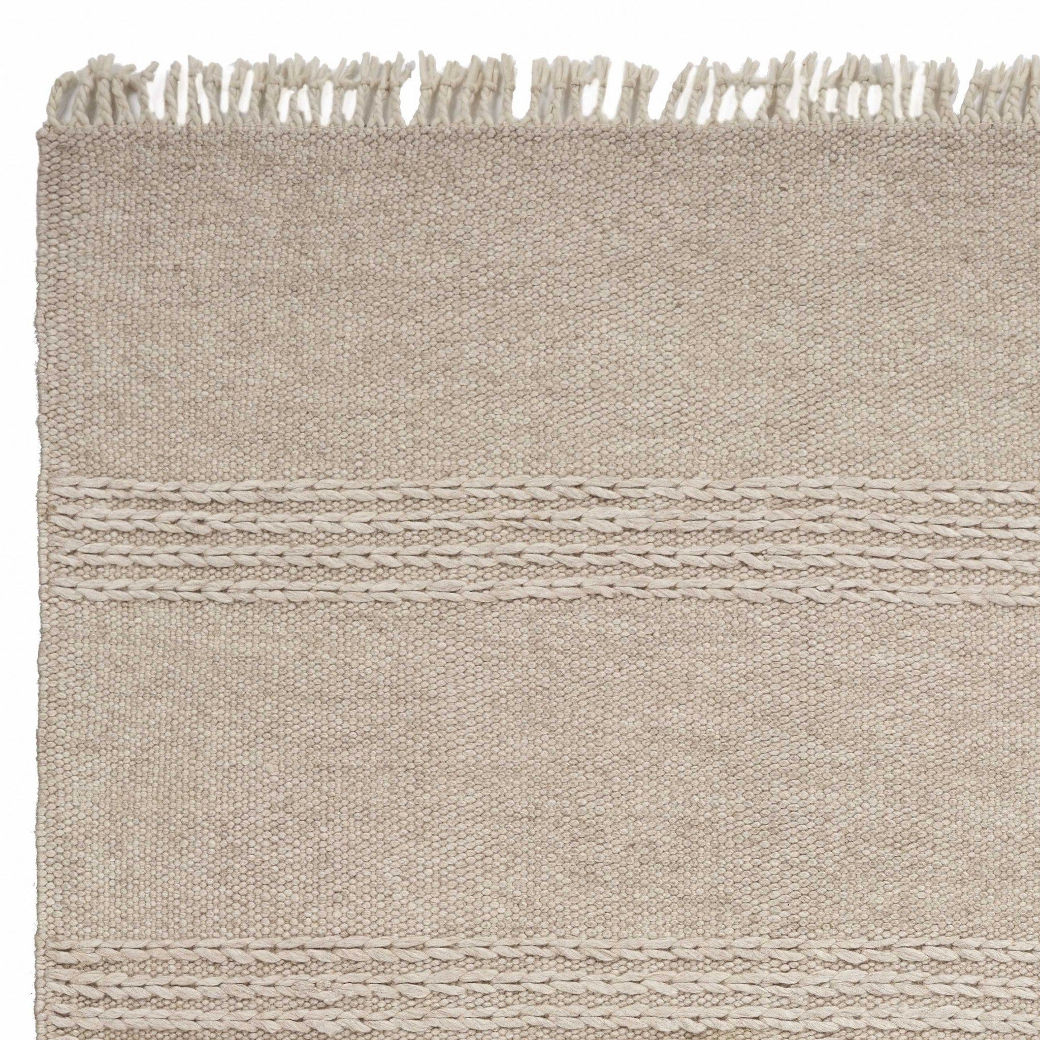 5' X 8' Natural Plain Wool Indoor Area Rug With Fringe - Homeroots