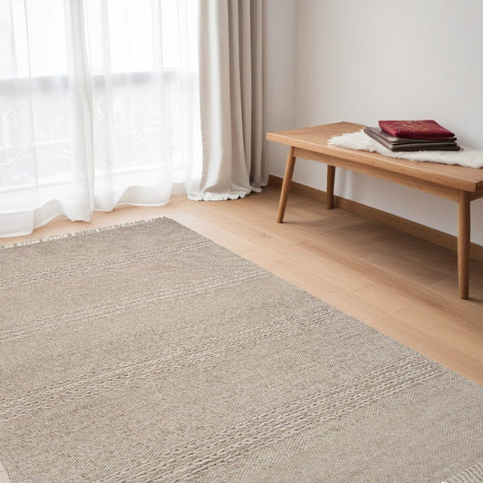5' X 8' Natural Plain Wool Indoor Area Rug With Fringe - Homeroots