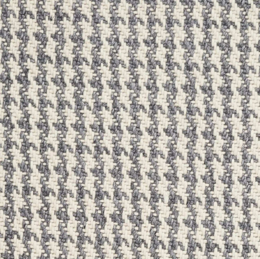 5' X 8' Ivory Or Grey Plaid Knitted Wool Indoor Area Rug With Fringe - Homeroots - Flyclothing LLC