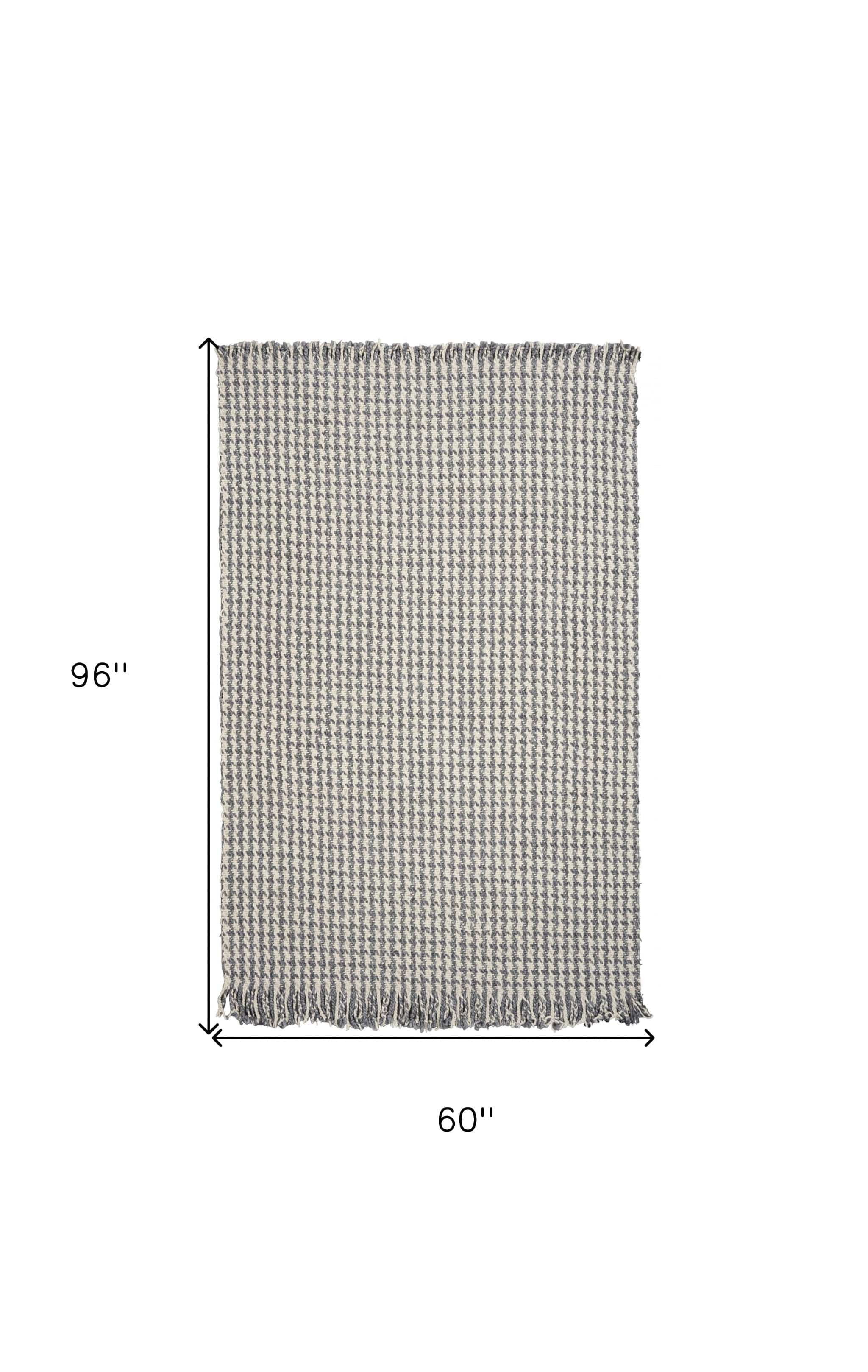 5' X 8' Ivory Or Grey Plaid Knitted Wool Indoor Area Rug With Fringe - Homeroots - Flyclothing LLC
