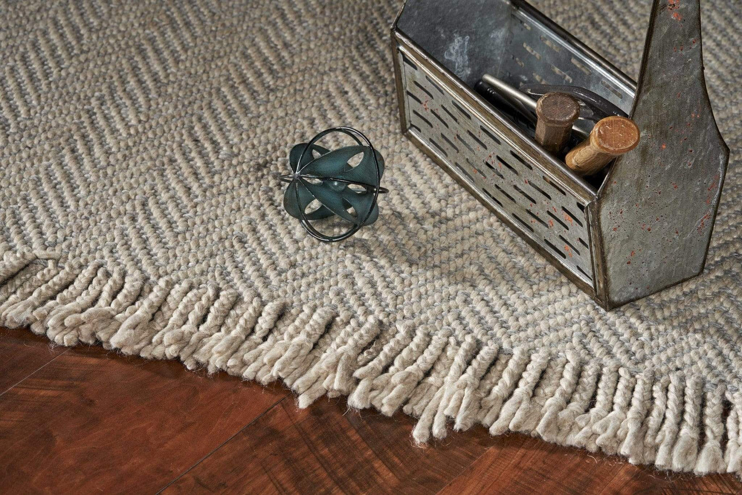 5' X 8' Oatmeal Beige Hand Woven Houndstooth Indoor Area Rug - Homeroots - Flyclothing LLC